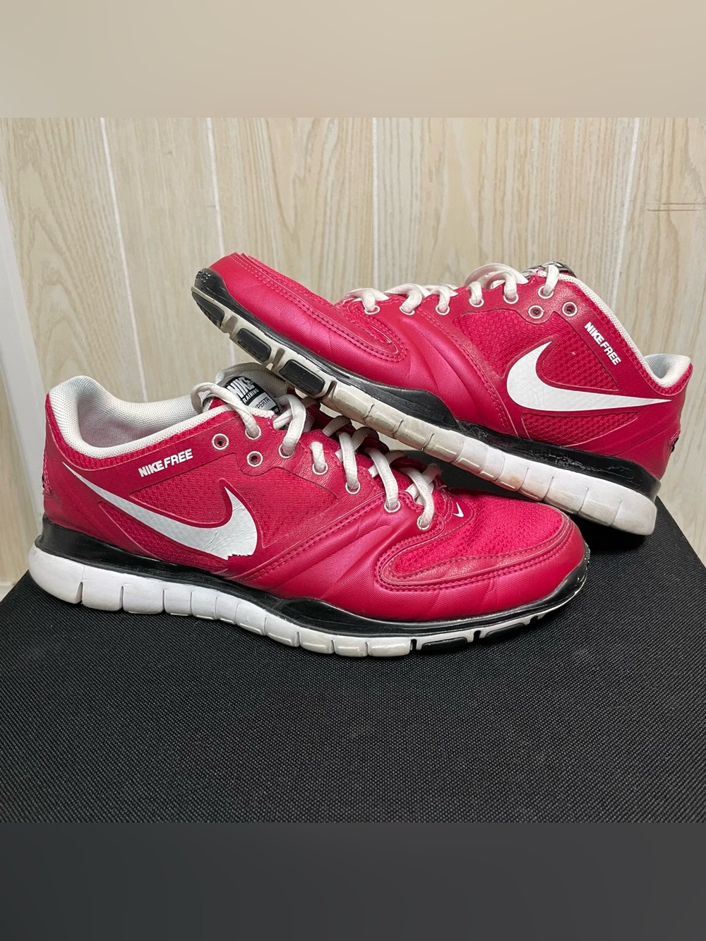 Nike Free Training HYPERTR 396106-612 Training Shoes Pink Black Size 9